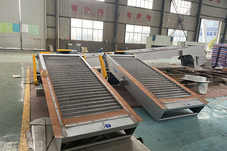 回轉式耙齒格柵的結構介紹 回轉式耙齒格柵的結構介紹